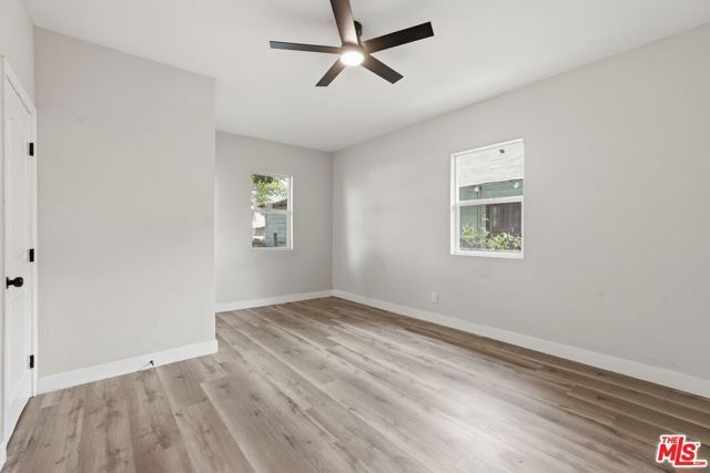 137 W 47th Place, Los Angeles, CA 90037