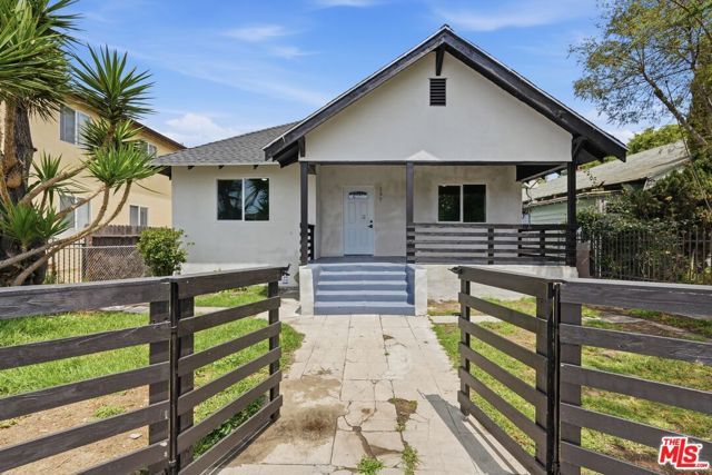 137 W 47th Place, Los Angeles, CA 90037