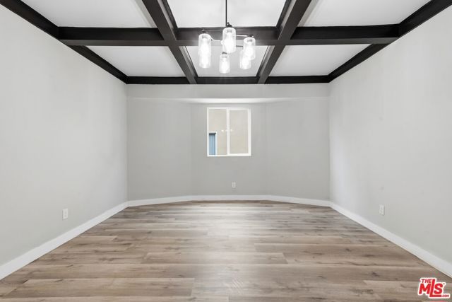 137 W 47th Place, Los Angeles, CA 90037