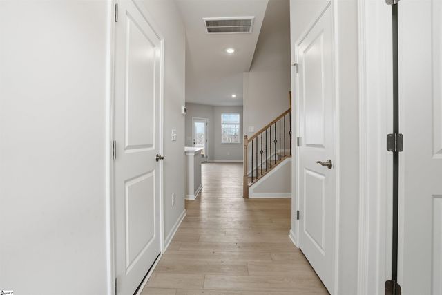 443 Lee's Corner Lane, Woodruff, SC 29388