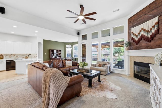 115 Honeysuckle Drive, Justin, TX 76247