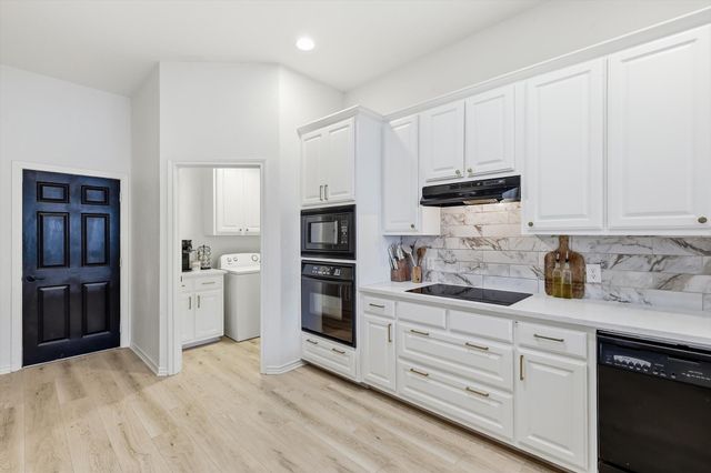 115 Honeysuckle Drive, Justin, TX 76247