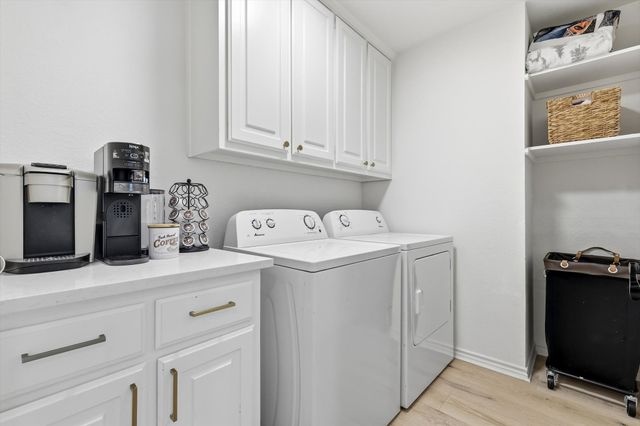 115 Honeysuckle Drive, Justin, TX 76247