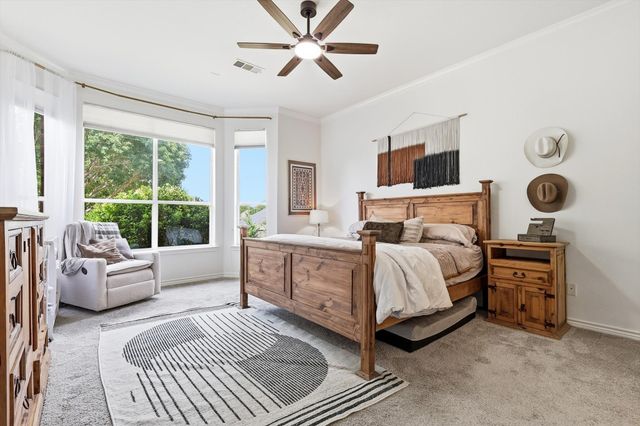 115 Honeysuckle Drive, Justin, TX 76247