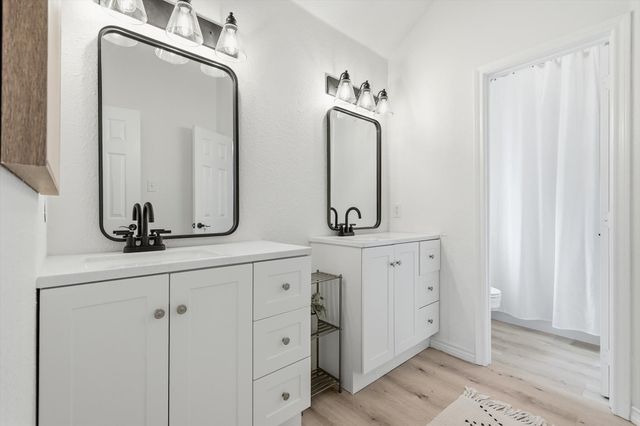 115 Honeysuckle Drive, Justin, TX 76247