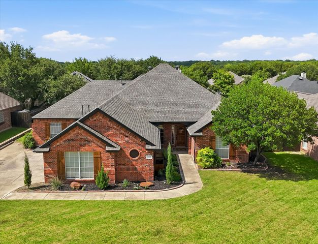 115 Honeysuckle Drive, Justin, TX 76247
