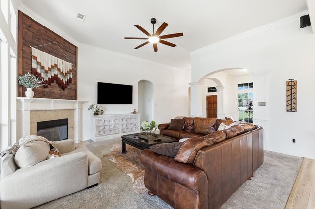 115 Honeysuckle Drive, Justin, TX 76247