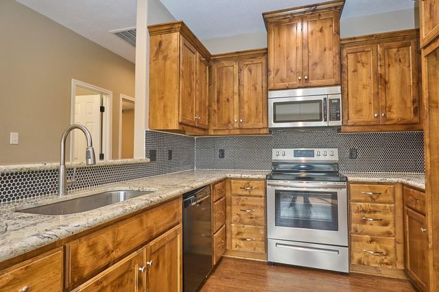 1807 Nuches Lane, Bryan, TX 77803