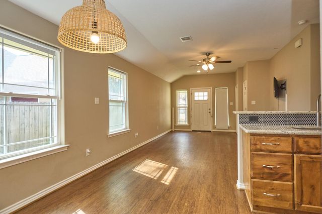 1807 Nuches Lane, Bryan, TX 77803