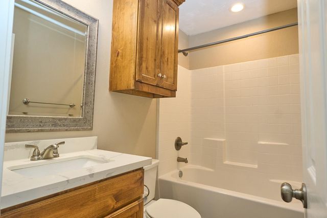 1807 Nuches Lane, Bryan, TX 77803