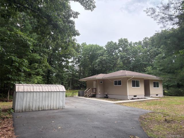 68 Airport Road, Port Jervis, NY 12746