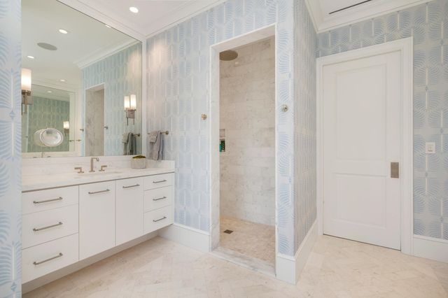 218 Everglade Avenue, Palm Beach, FL 33480