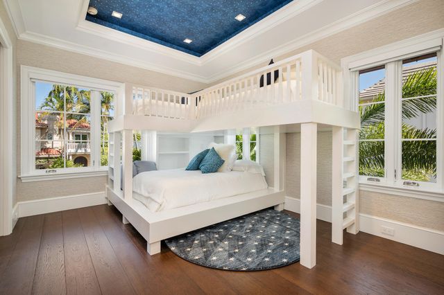 218 Everglade Avenue, Palm Beach, FL 33480