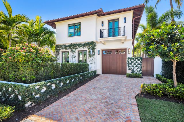 218 Everglade Avenue, Palm Beach, FL 33480