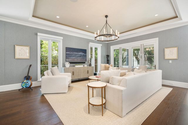 218 Everglade Avenue, Palm Beach, FL 33480