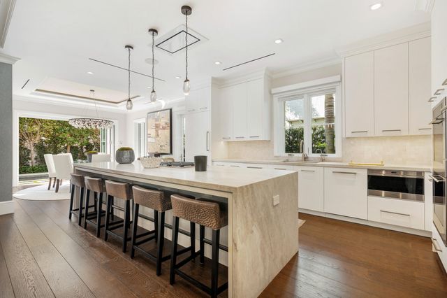 218 Everglade Avenue, Palm Beach, FL 33480