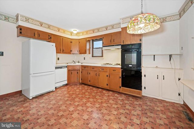 2422 W PARRIS DR, Wilmington, DE 19808