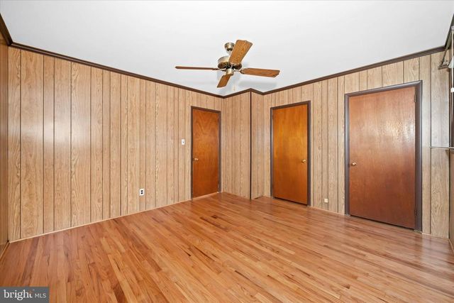 2422 W PARRIS DR, Wilmington, DE 19808