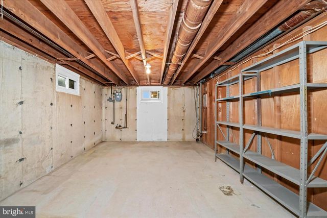 2422 W PARRIS DR, Wilmington, DE 19808