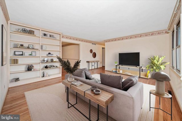 2422 W PARRIS DR, Wilmington, DE 19808