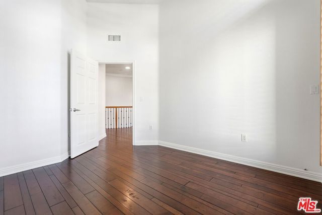 5831 Seawalk Drive 216, Los Angeles, CA 90094