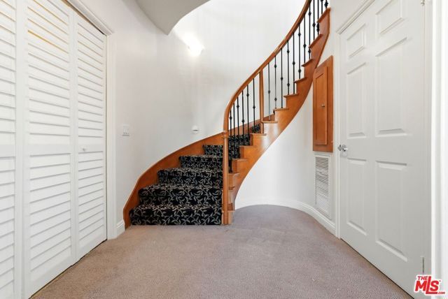 5831 Seawalk Drive 216, Los Angeles, CA 90094