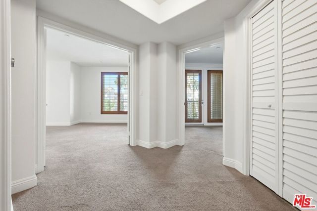 5831 Seawalk Drive 216, Los Angeles, CA 90094