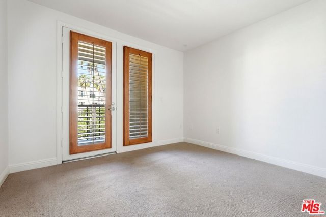 5831 Seawalk Drive 216, Los Angeles, CA 90094