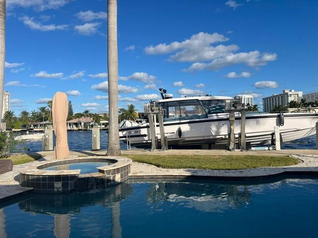 412 SE 28th Avenue, Pompano Beach, FL 33062