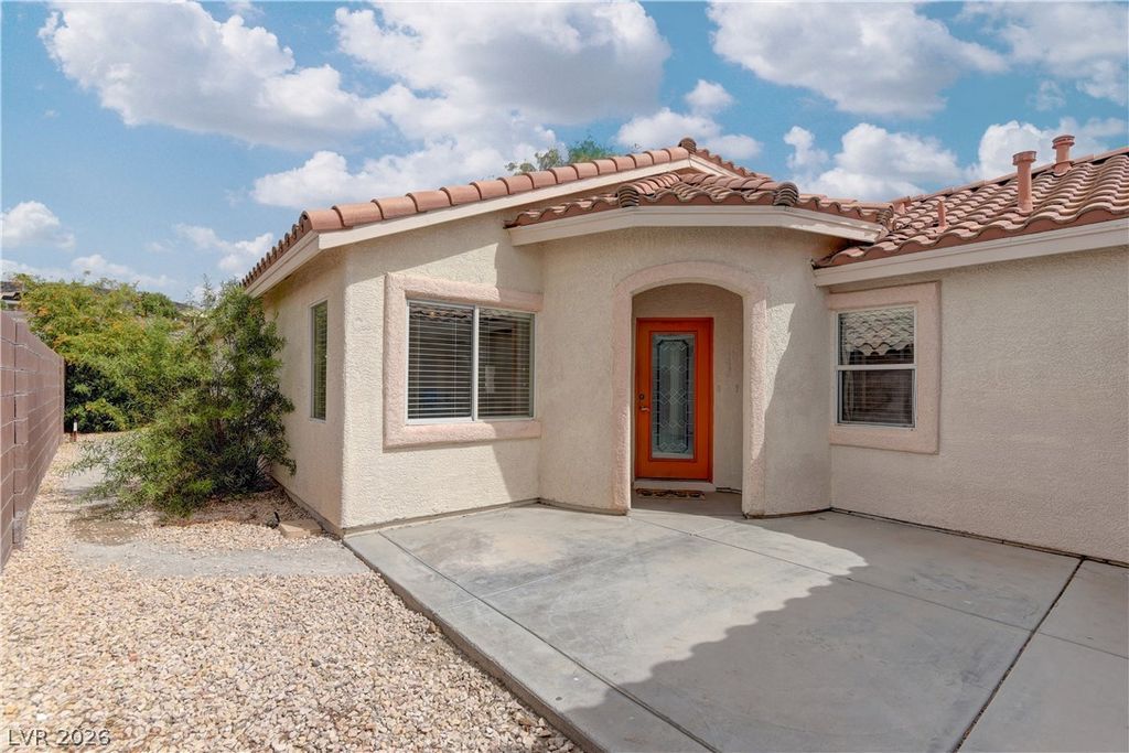 2280 Chestnut Ranch Avenue, Henderson, NV 89052 — photo 3