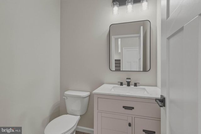 1162 S SPRING RD, Vineland, NJ 08361