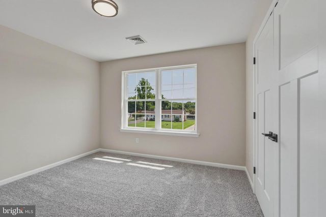 1162 S SPRING RD, Vineland, NJ 08361