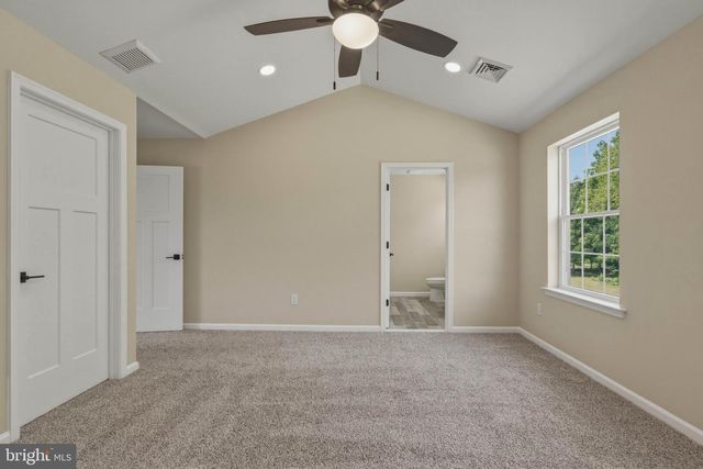1162 S SPRING RD, Vineland, NJ 08361