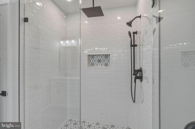 1162 S SPRING RD, Vineland, NJ 08361