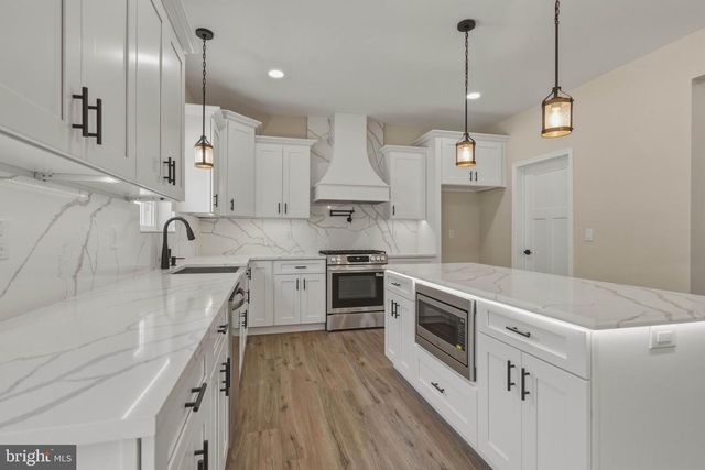 1162 S SPRING RD, Vineland, NJ 08361