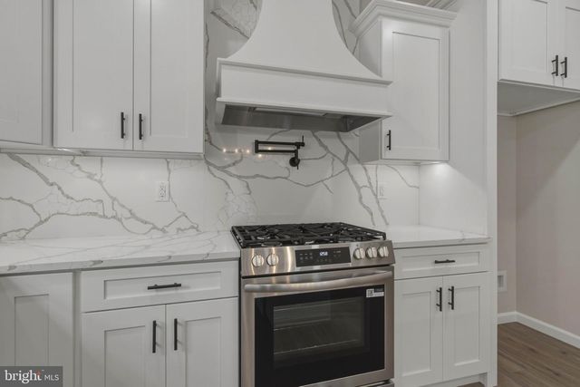 1162 S SPRING RD, Vineland, NJ 08361