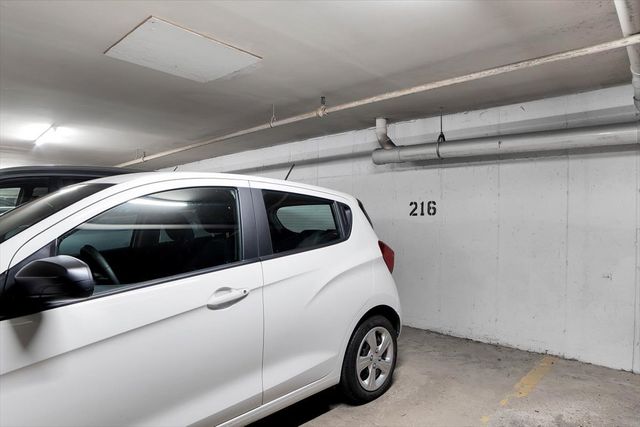 500 W Huntington Commons Road 448, Mount Prospect, IL 60056