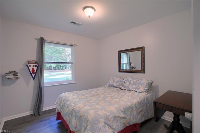 764 Lovers LN, Mathews, VA 23109