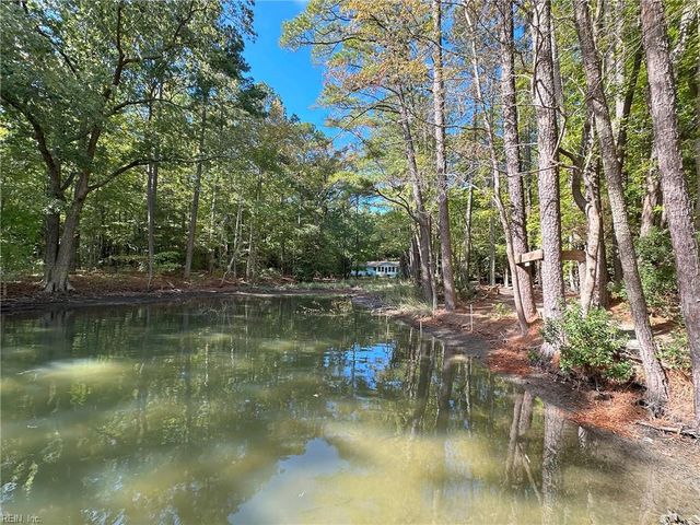 764 Lovers LN, Mathews, VA 23109