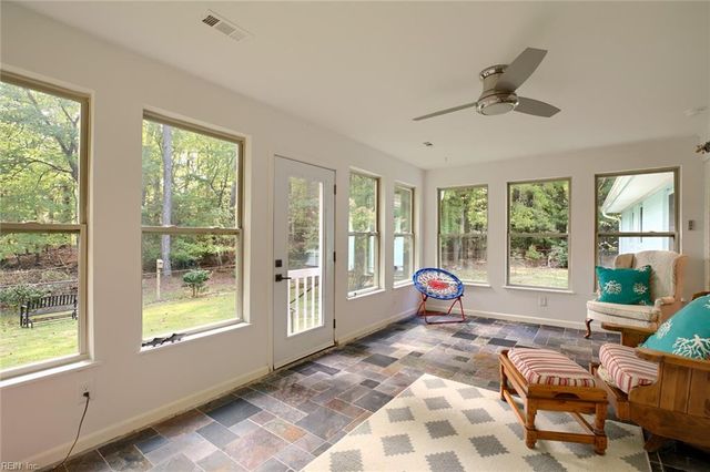 764 Lovers LN, Mathews, VA 23109