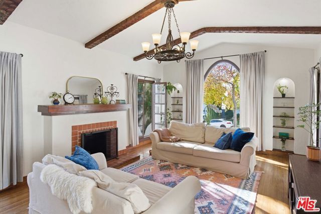 1248 N Everett Street, Glendale, CA 91207