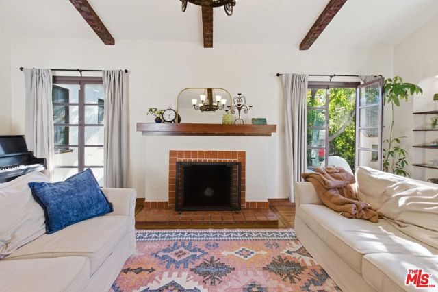 1248 N Everett Street, Glendale, CA 91207