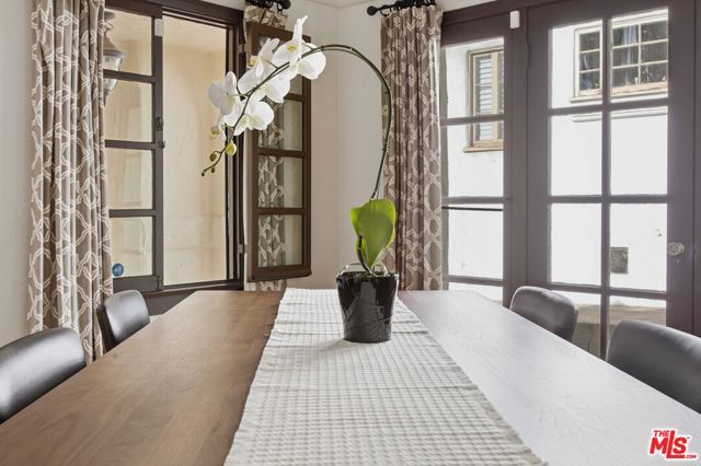 1248 N Everett Street, Glendale, CA 91207