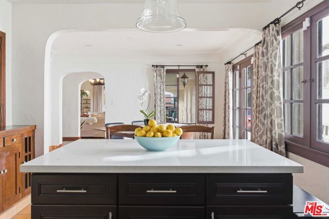 1248 N Everett Street, Glendale, CA 91207