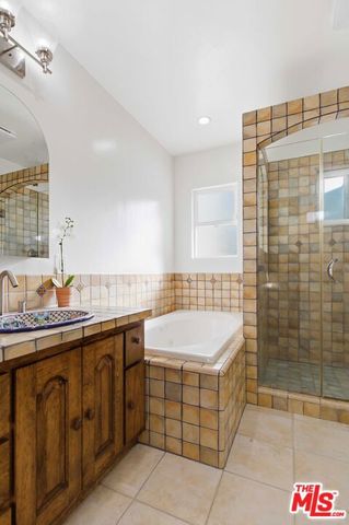 1248 N Everett Street, Glendale, CA 91207