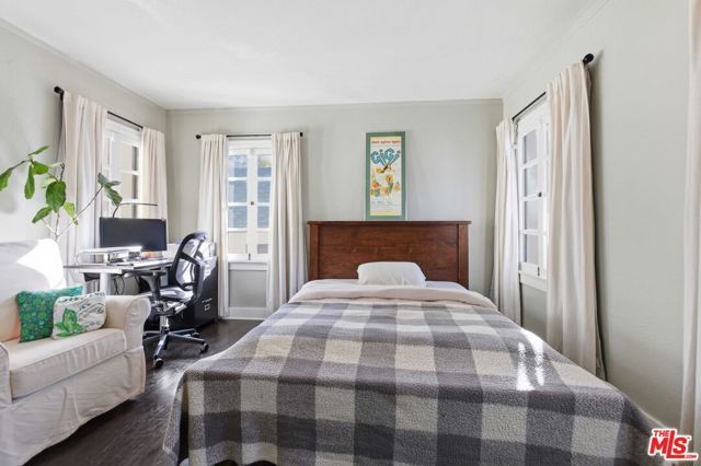 1248 N Everett Street, Glendale, CA 91207