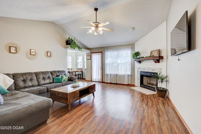 1019 Wilson Street, Webb City, MO 64870