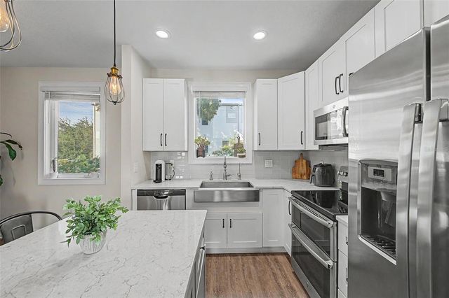 1527 N MORGAN STREET, Tampa, FL 33602