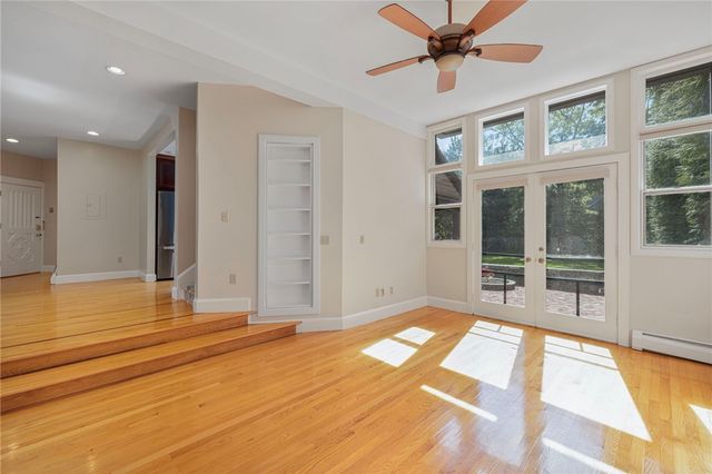 107 Old Beach Road 2, Newport, RI 02840