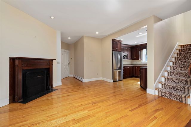 107 Old Beach Road 2, Newport, RI 02840